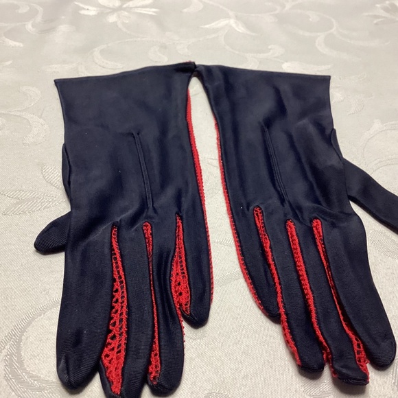 FOWNES VINTAGE GLOVES NAVY / RED CROCHETED. NEW OLD STOCK sz 7 - Picture 10 of 13